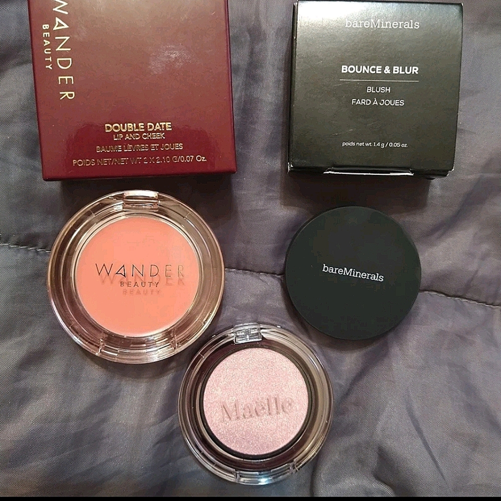Makeup bundle